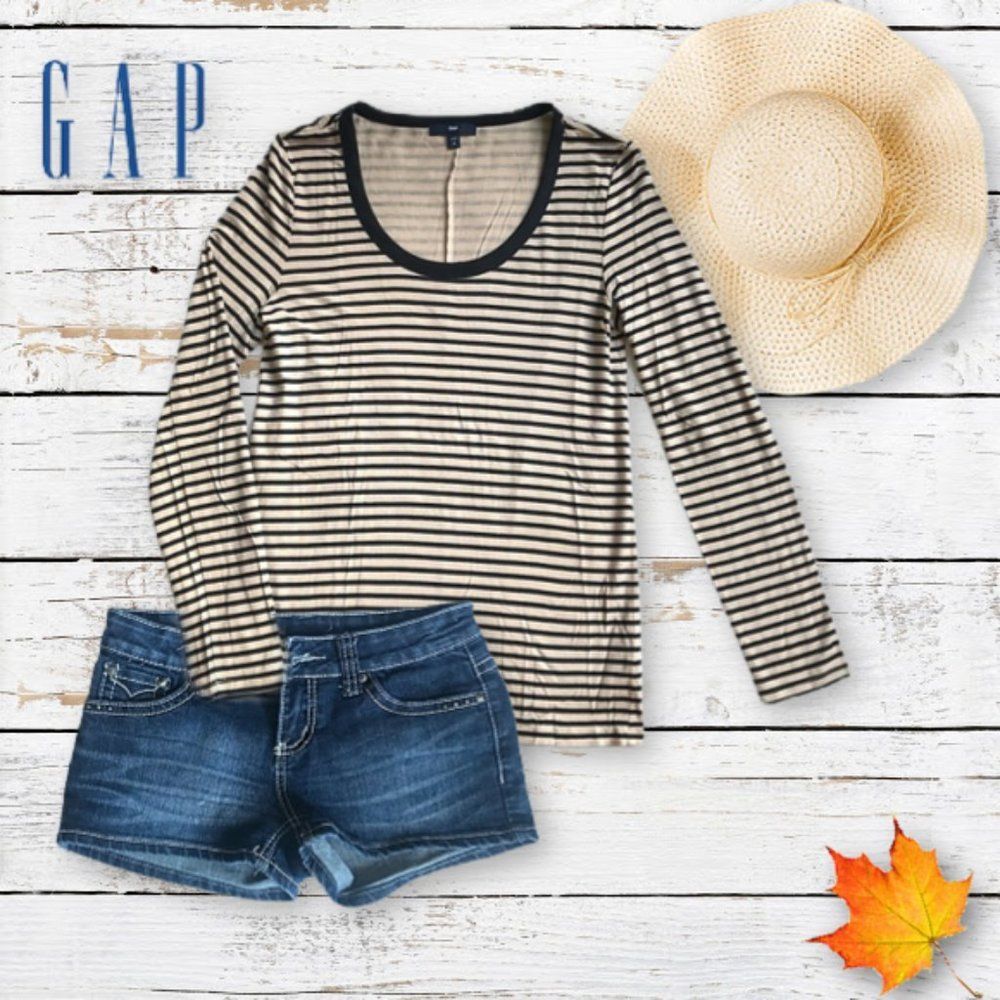 ⤵️GAP beautiful shirt